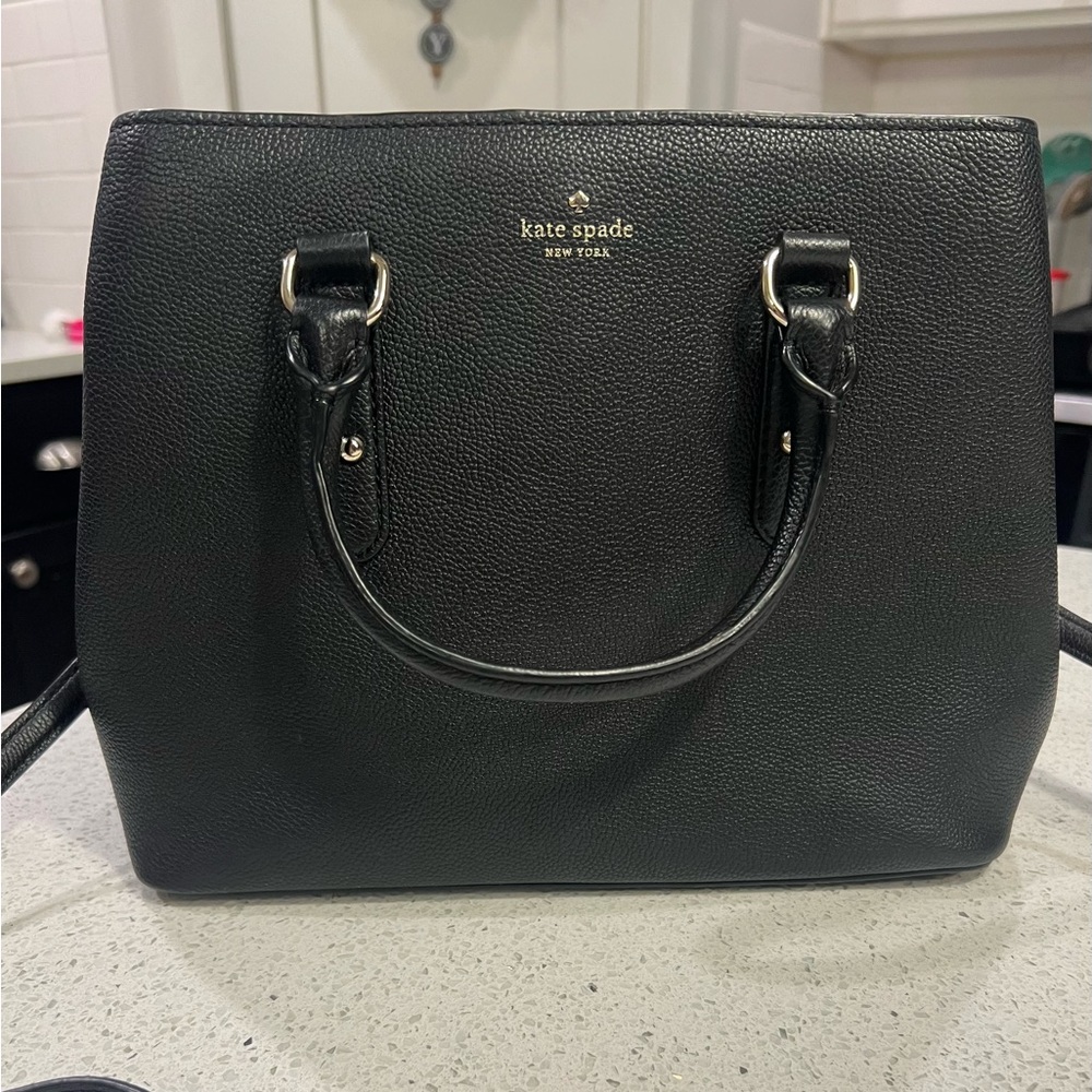 Kate spade medium black bag -great condition